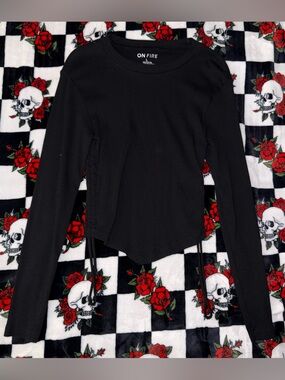 🔥5/$25🔥 On Fire Black Asymmetric Long Sleeve Top Preowned Size Large